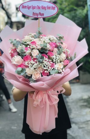 Bó hoa màu hồng